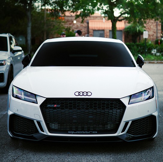 Luxury car gallery 5